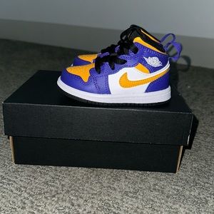 Lakers Air Jordan; Toddler 5c